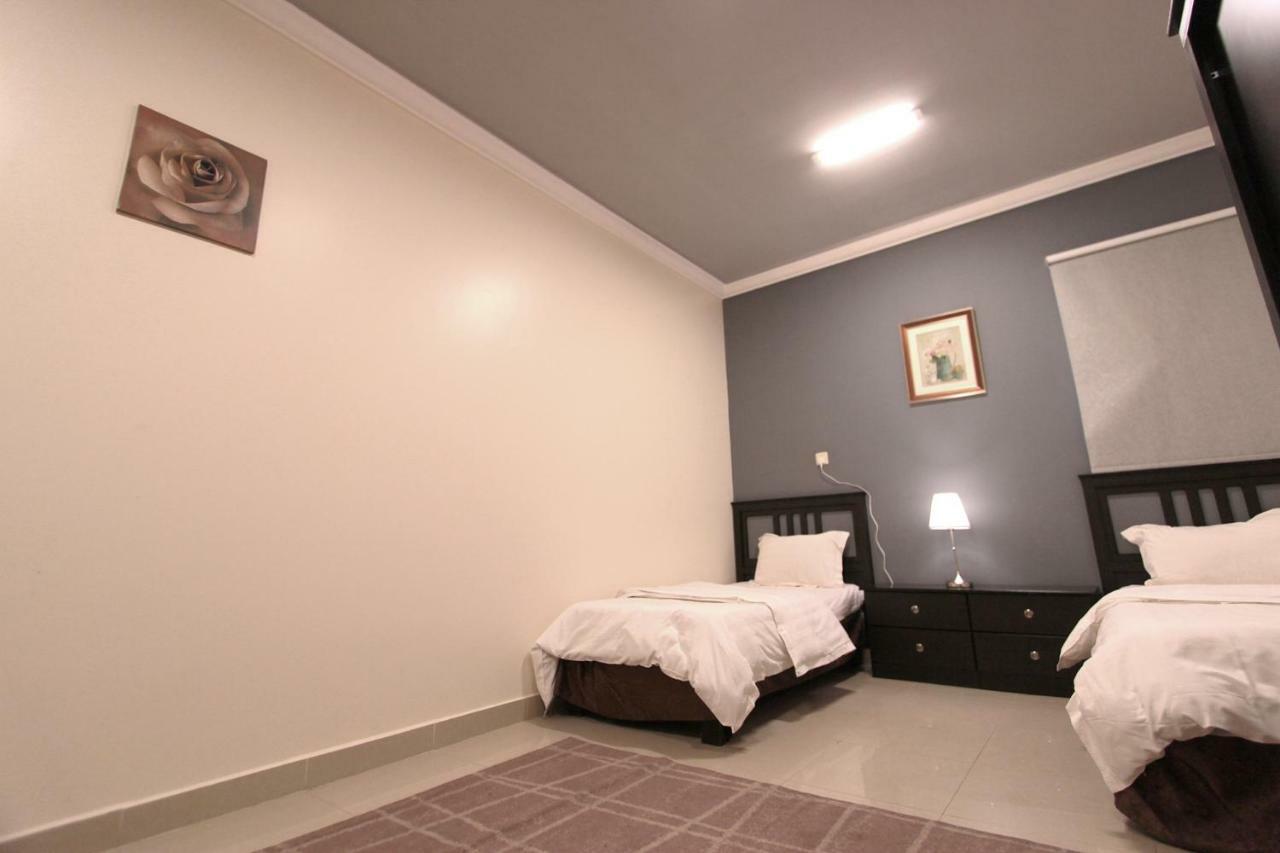 Al Qaswaa Furnished Apartements Buraidah Bagian luar foto